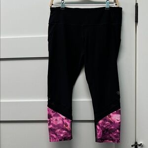 MPG Capri Black Leggings with Hot Pink Floral Design and Mesh Accents